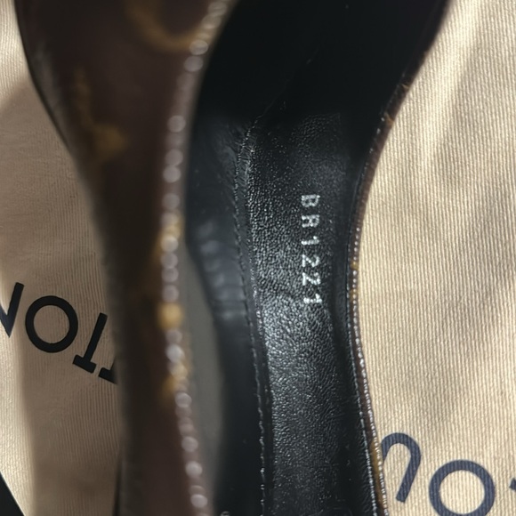 Louis Vuitton Cherie Leather heels - Picture 9 of 9